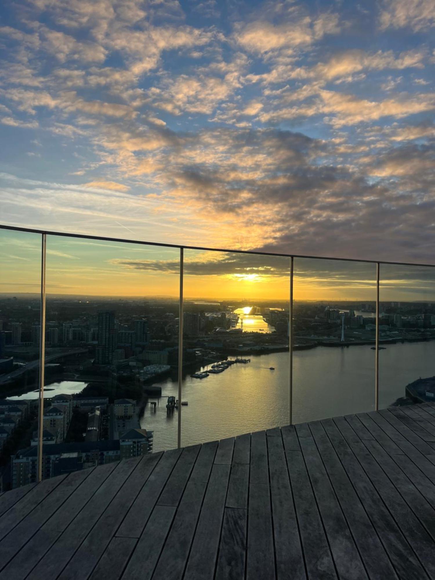 Luxury Modern 2 Bed Flat With Balcony And City View - Canary Wharf City Center London Eksteriør bilde